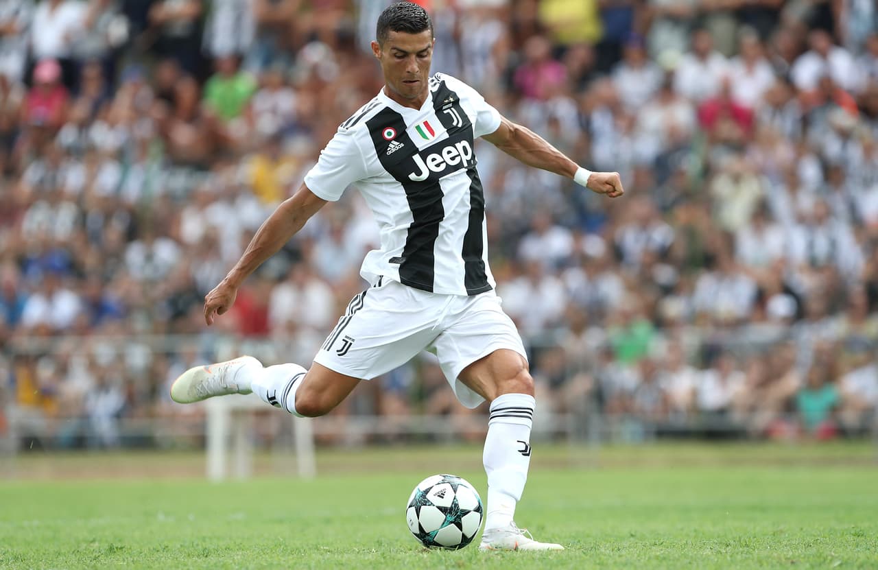 <b>1. Cristiano Ronaldo -</b>119,9 millones de dólares del Real Madrid C.F. a la Juventus F.C.