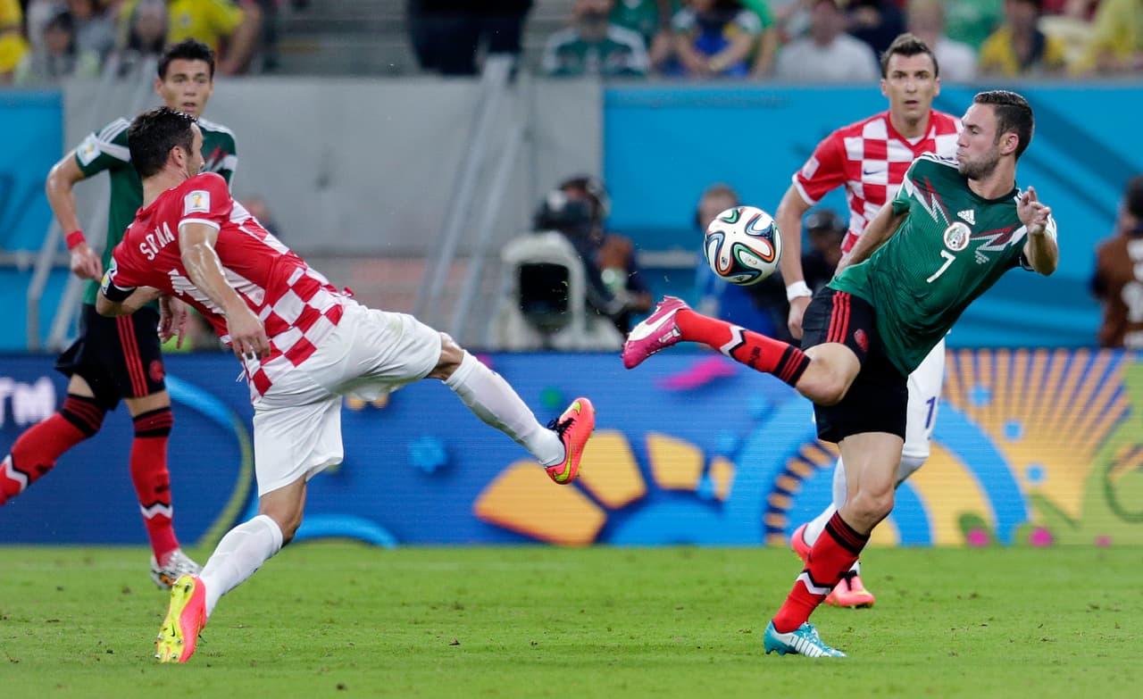 El talento de Layún estuvo a disposición del Tri durante los cuatro partidos del Mundial hasta octavos de final, donde el equipo cayó eliminado. No obstante, esa presencia fue una buena vitrina.