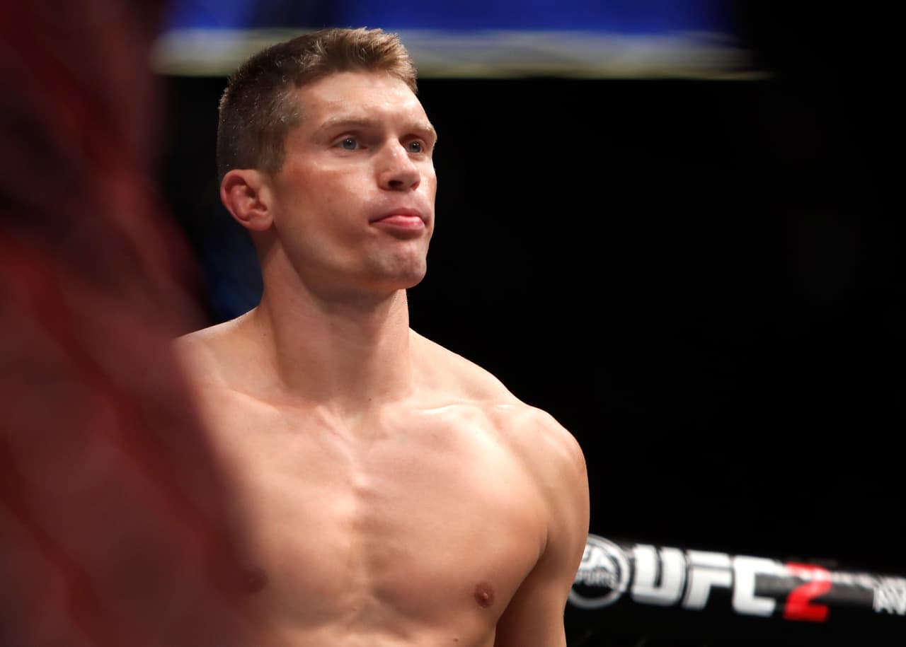 El estilo de karate de Stephen Thompson no fue suficiente para arrebatarle el cetro welter a Tyron Woodley.