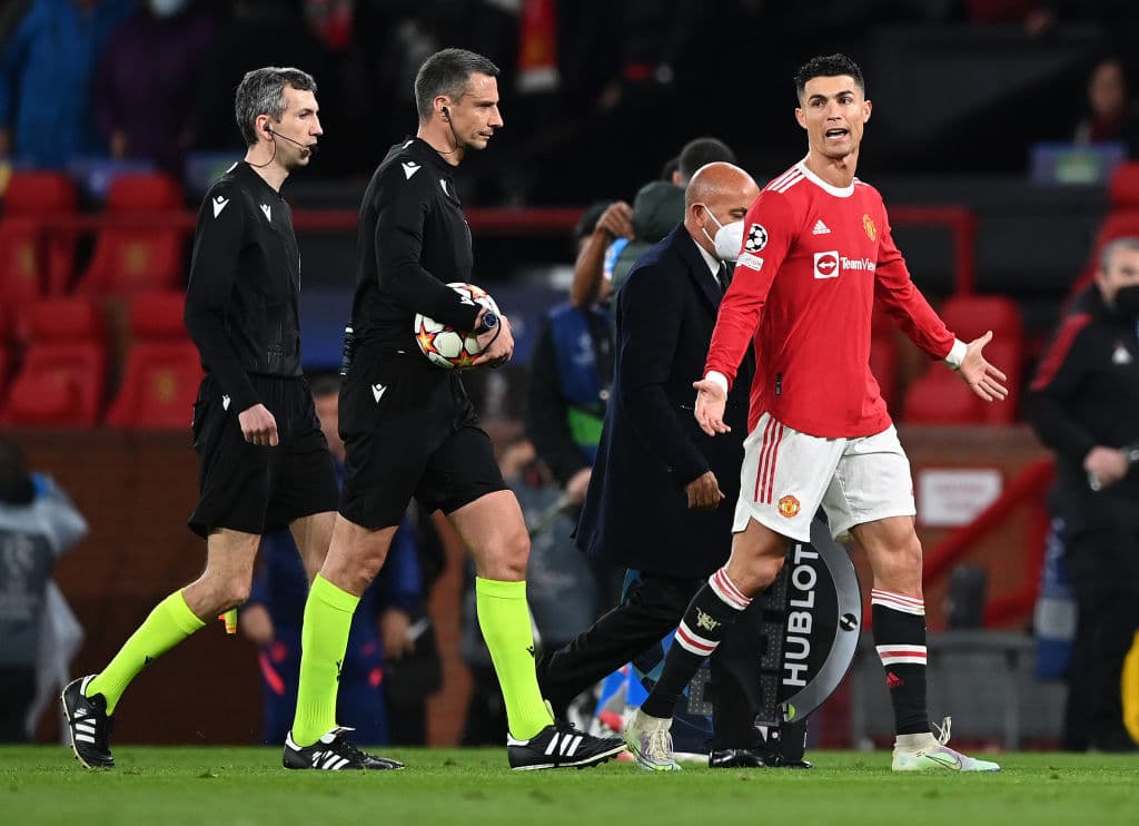 Duras críticas a Cristiano en Inglaterra por la eliminación del United