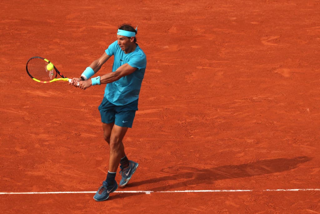 Y basándose en ese bagaje, en esa gran experiencia, Nadal comenzó a llevar hacia su lado el partido, marcando el ritmo, controlando el tiempo y dónde quería que se jugara. Ganó el segundo set 6-3.