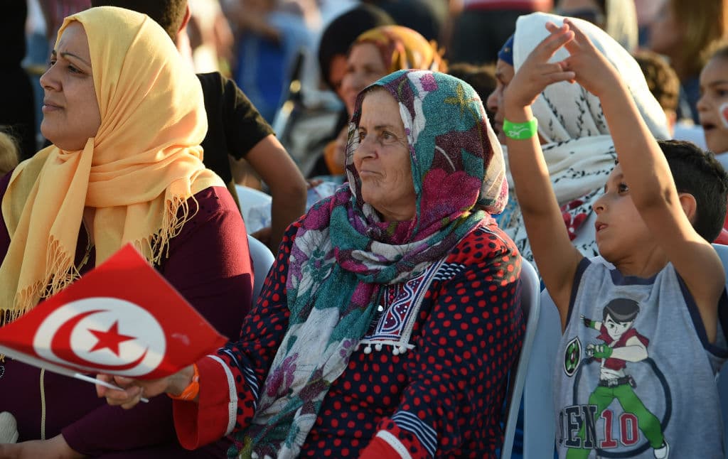 En el popular barrio de El-Mellassine en la capital tunecina se improvisó un fan fest para que los pobladores de este lugar pudieran ver el Panamá vs Túnez de la Copa del Mundoa Rusia 2018.