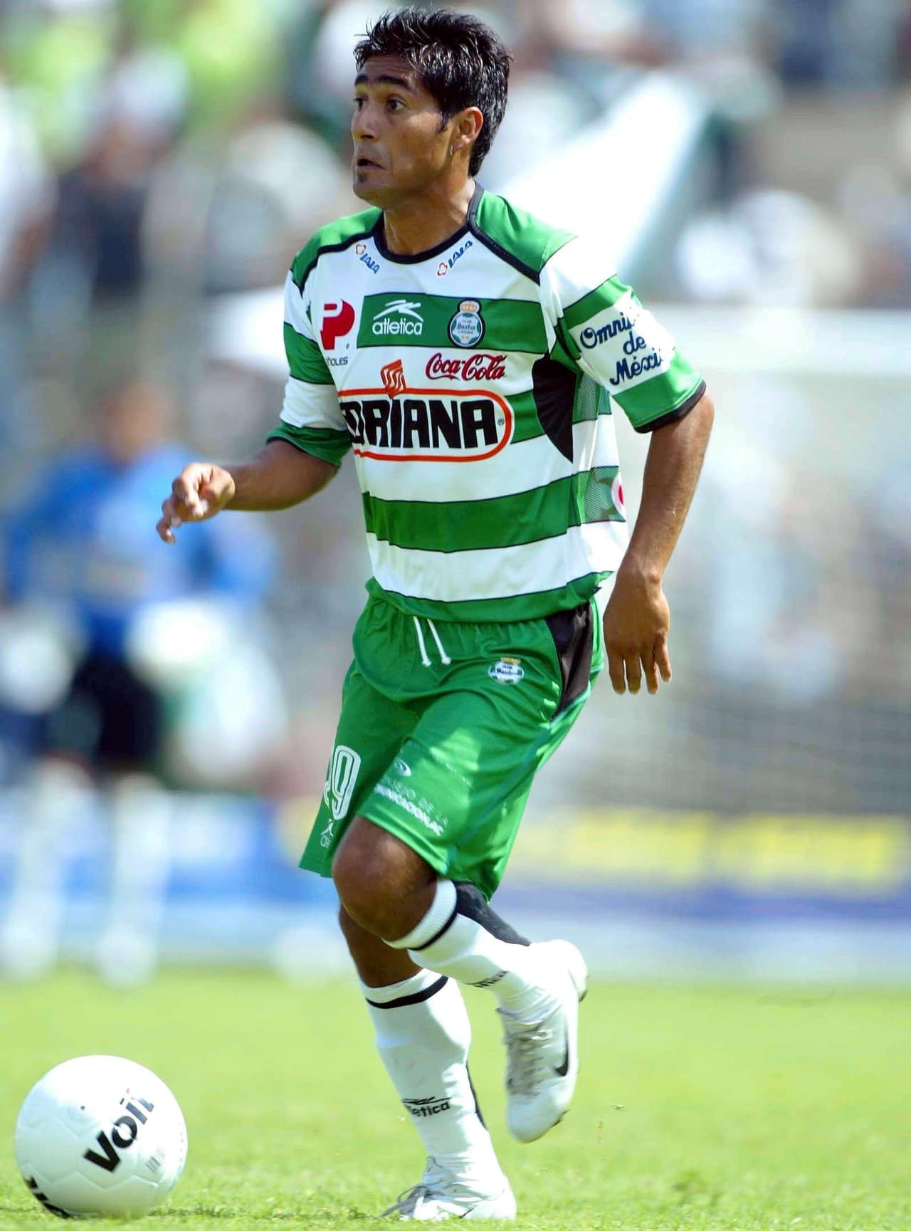 <b>Miguel Ángel Carreón.</b> Lateral incansable, duro a la defensiva y con gran peligrosidad para atacar.