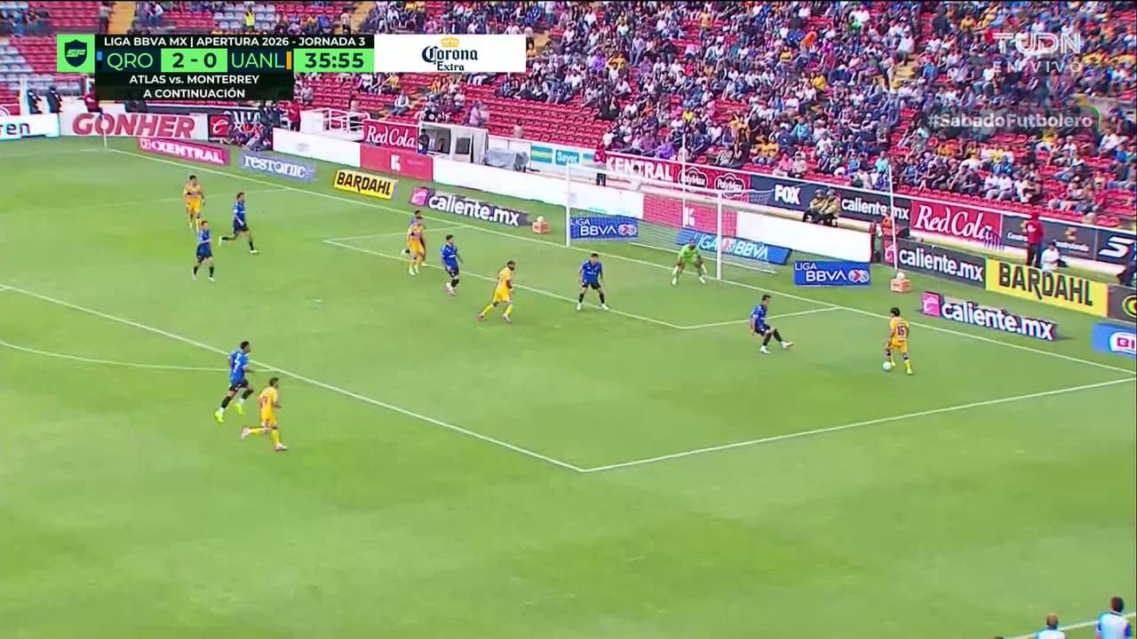 ¡TIRO ATAJADO! disparo por Enzo Giménez.