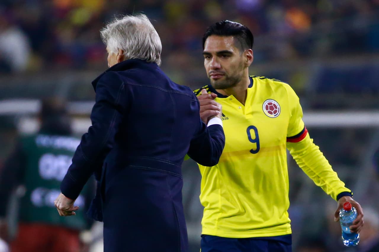 El técnico de la Selección Colombia, José Pekerman, considera a Falcao García un hombre de trascendencia en el equipo y ha contado con él a pesar de que durante los últimos años no estado en su mejor nivel. Ahora, que ha vuelto a recuperar la regularidad goleadora que lo caracteriza, será una de sus piezas claves en el remate de la eliminatoria.