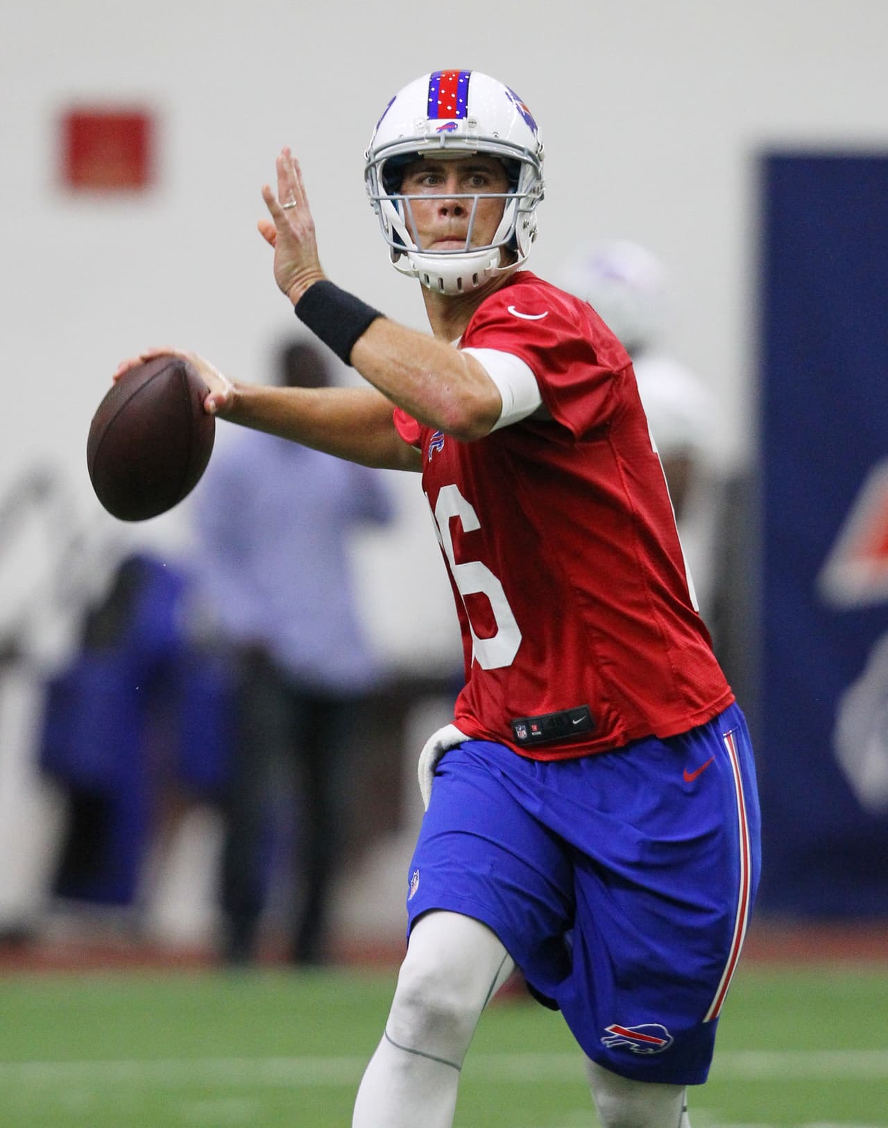 Los Buffalo Bills volvieron a contrataron al veterano quarterback Matt Cassel como reserva