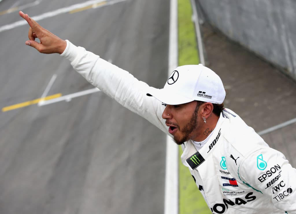 Lewis Hamilton conquistó la pole número 82 de su carrera y tercera en Brasil luego de haber obtenido el puesto de privilegio en 2012 y 2016.