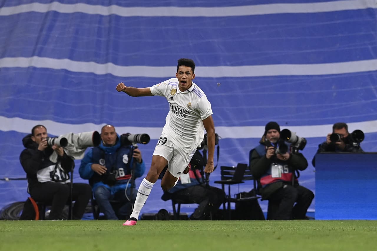 El derbi de Madrid vivió minutos de alarido en la recta final del encuentro que terminó en empate.