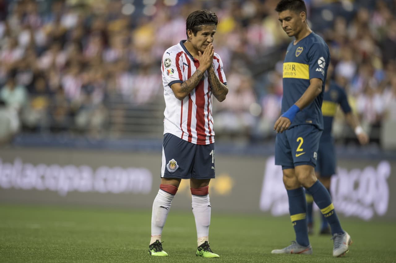 Eduardo 'Chofis' López (centro) tuvo un par de buenas oportunidades que no pudo concretar para el descuento del Rebaño en la parte complementaria.