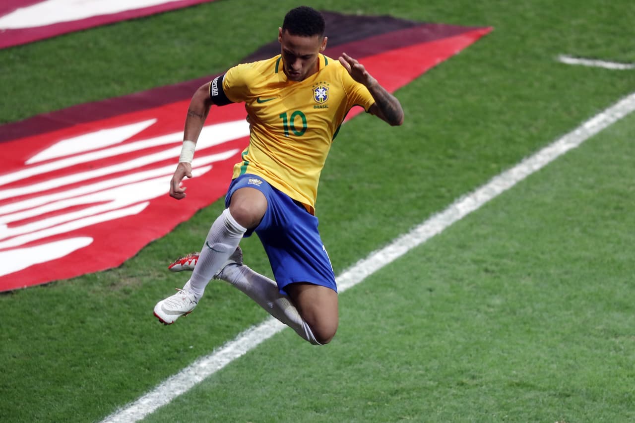 El tanto de Neymar le dio un respiro a Brasil en su intención de victoria para mantenerse en el liderato.