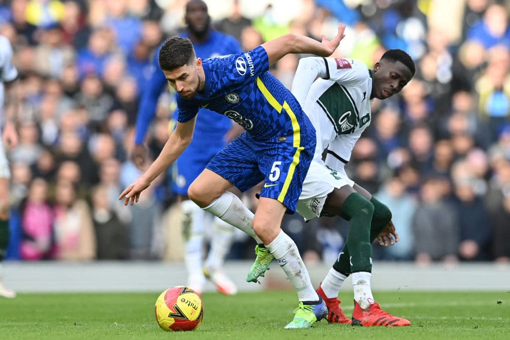 Chelsea vence por la mínima 2-1 al Plymouth Argyle, Everton vence fácilmente 4-1 al Brentford, El manchester City golea 4-1 al Fulham y el Southampton logra vencer 2-1 al Coventry City en los tiempos extras.