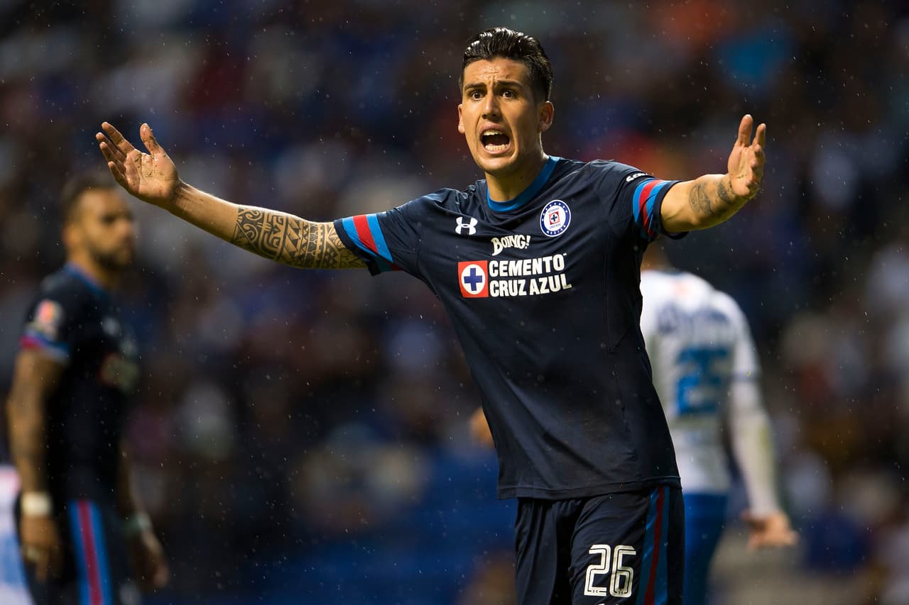 La desesperación en los cementeros se hizo presente. Son muchos los puntos que han perdido en los últimos minutos.