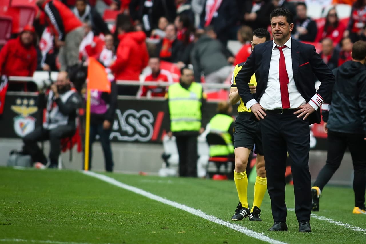 Aún así, fue evidente la preocupación durante el juego en el banquillo de Benfica, vigente campeón en Portugal.