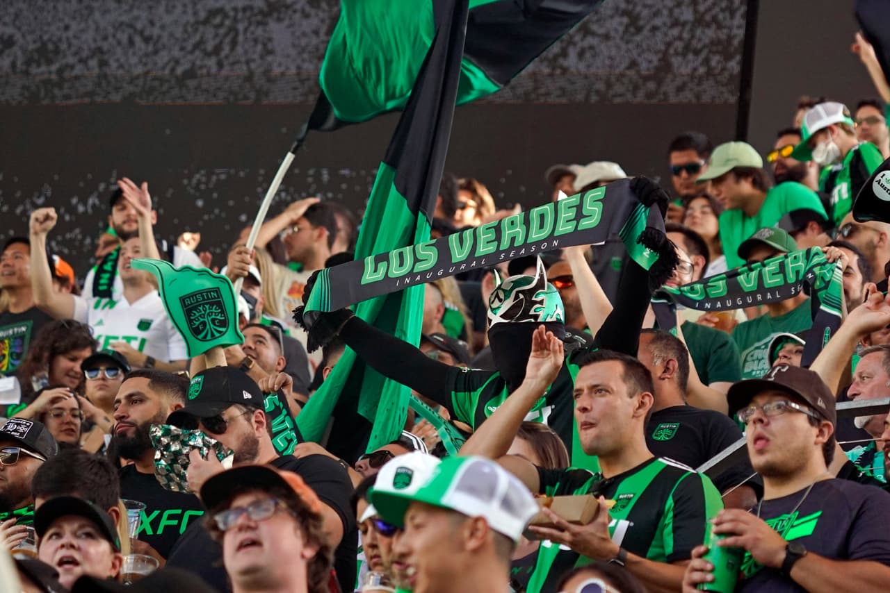 Los verdes completaron las tribunas del Q2 Stadium.
<br>