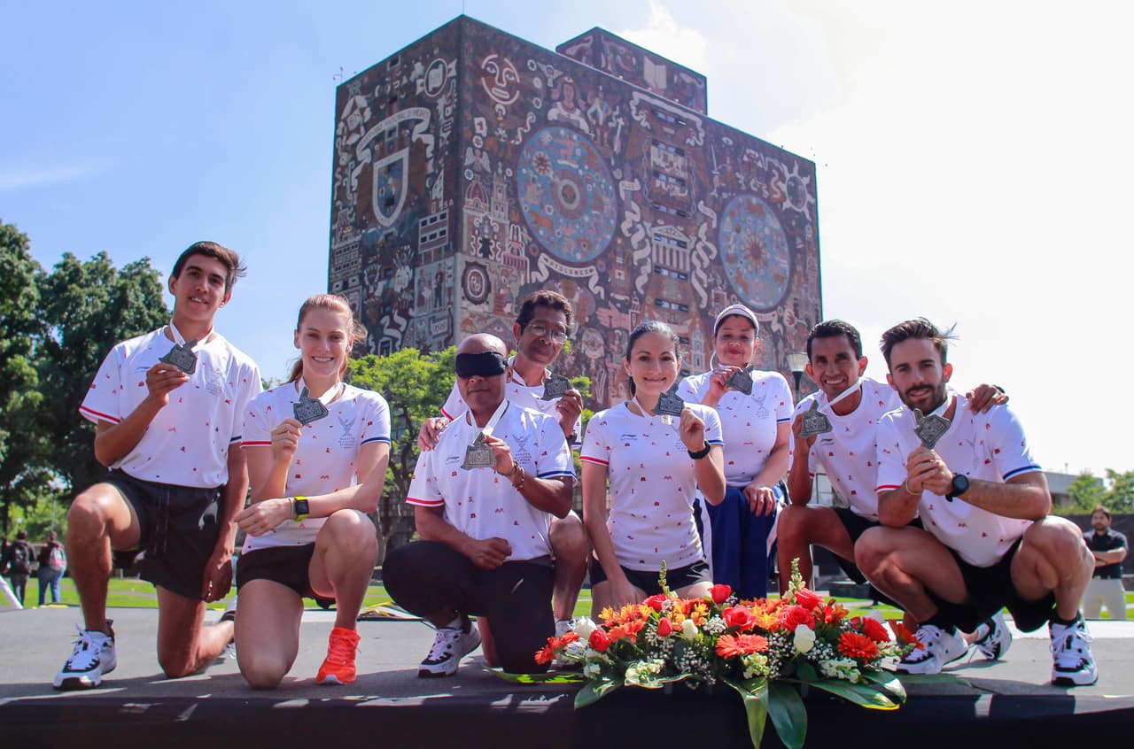 La Medio Maratón de Ciudad de México, que se celebrará el 28 de julio con el aval de la Asociación Internacional de Federaciones de Atletismo (IAAF), presentó sus playeras, indumentaria y medallas en un evento en la Boblioteca de la UNAM.