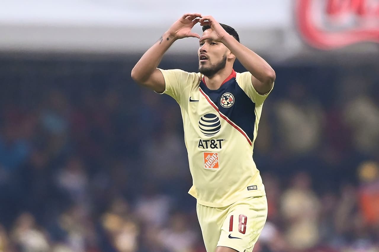 <b>Defensa central: Bruno Valdez</b>. El zaguero paraguayo de las Águilas tuvo una gran campaña individual aunque el objetivo colectivo quedó trunco al quedarse en Semifinales de la Liguilla. Tuvo dos goles, 28 balones ganados en área propia y 92 por ciento de precisión en pases.