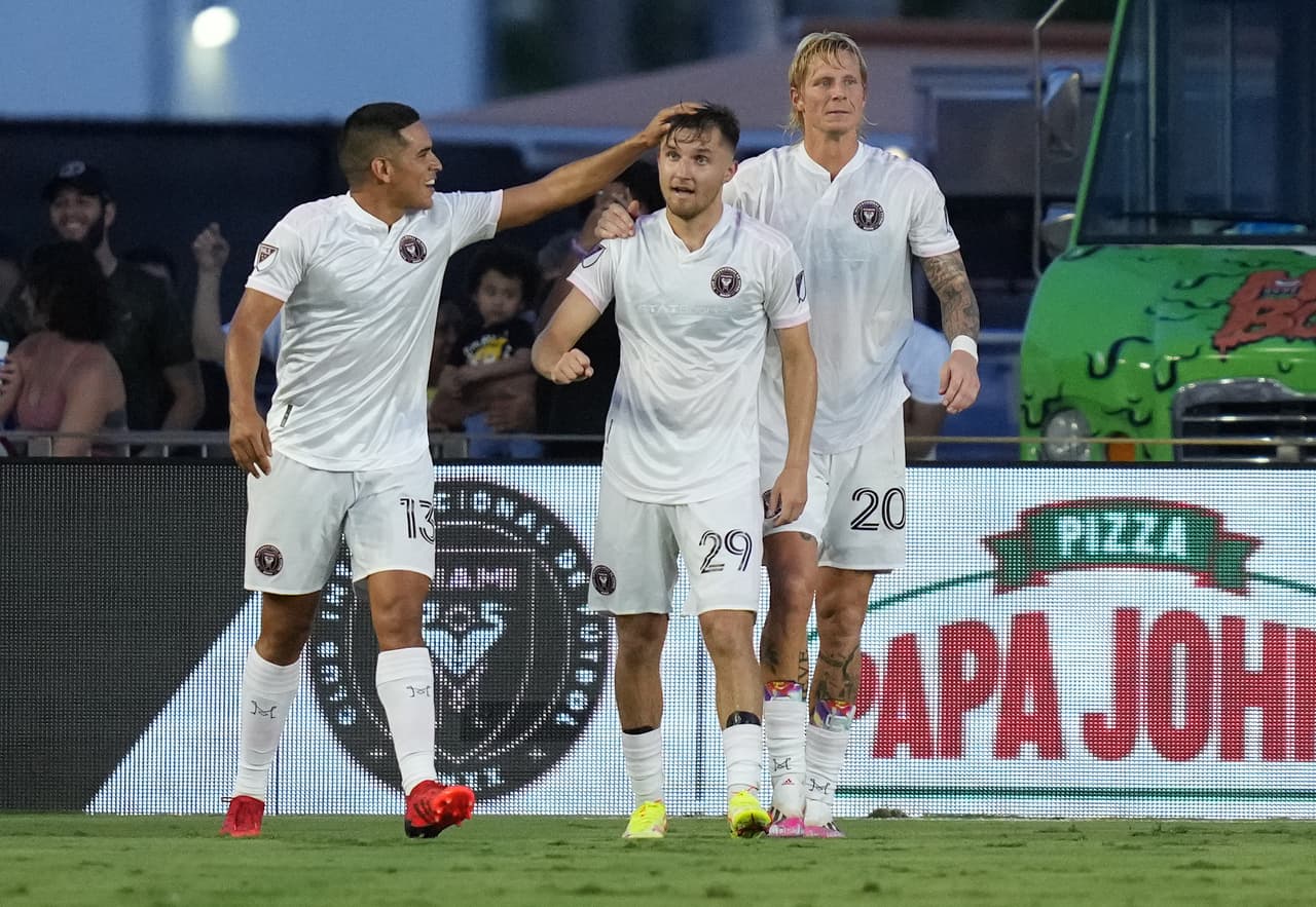 En tiempo de descuento, Indiana Vassilev marcó el gol de la victoria.
<br>