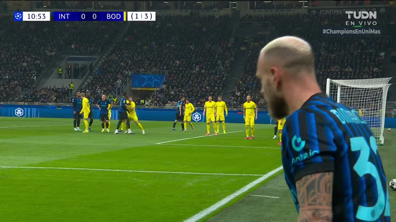 ¡TIRO ATAJADO! disparo por Federico Dimarco.