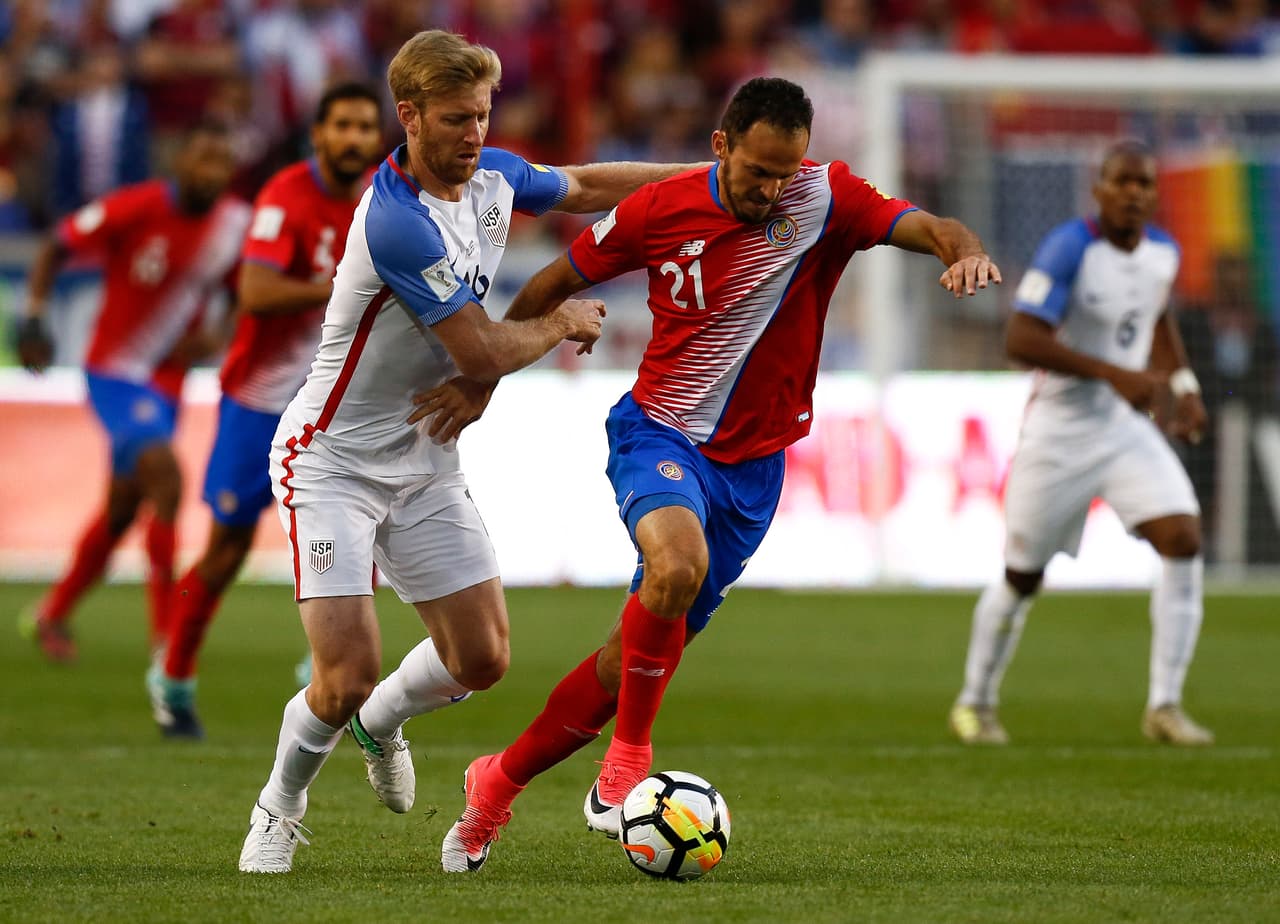 Aunque el Team USA tenía más la pelota, la primera oportunidad la tuvieron los visitantes. Un error de Ream que Ureña convirtió en un contragolpe, aunque se la dejó a Bolaños quien no definió.