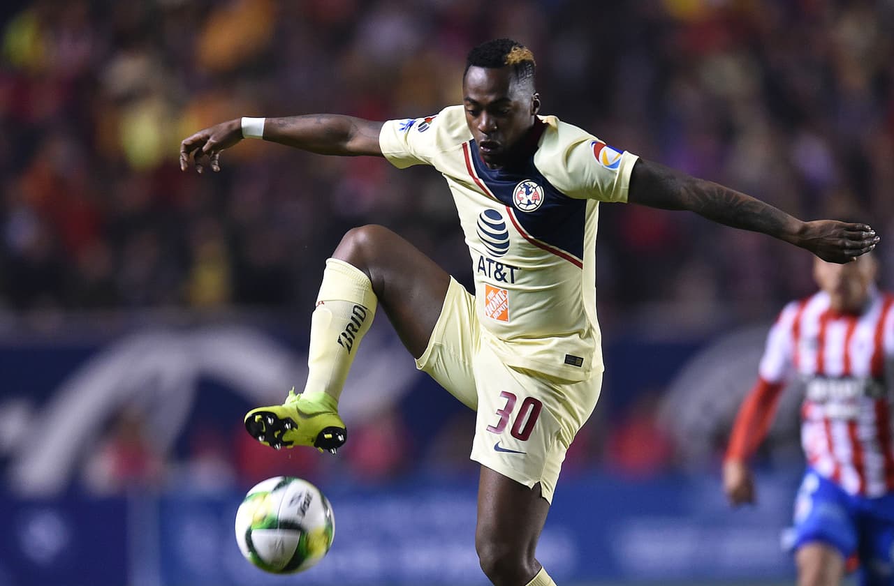 Lo que estaba afectando al América era la falta de cohesión entre los estelares regulares, como el ecuatoriano Renato Ibarra, y los juveniles.