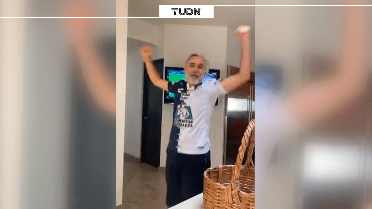 ¡Enloqueció! Martínez gritó con todo el baile de Pachuca a Chivas