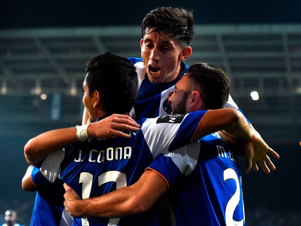 Extrañará a sus compatriotas: Quieran o no, el jugar junto a otros tres mexicanos (Héctor Herrera, Diego Reyes y Jesús Manuel Corona) genera cierta zona de confort.