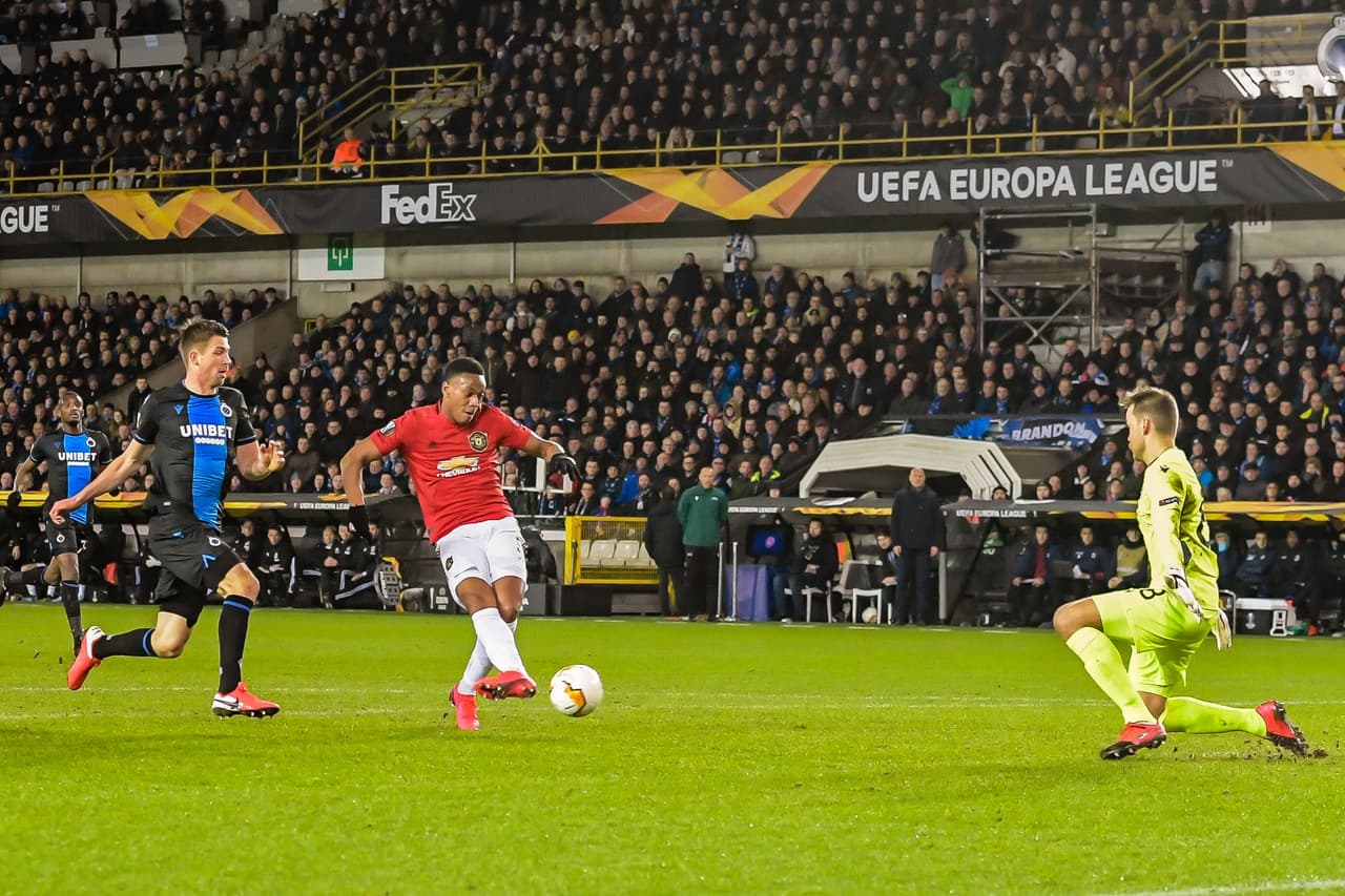 Anthony Martial anotó el gol para el 1-1 del Manchester United ante Brujas y su peligro estuvo latente en el arco de los belgas.