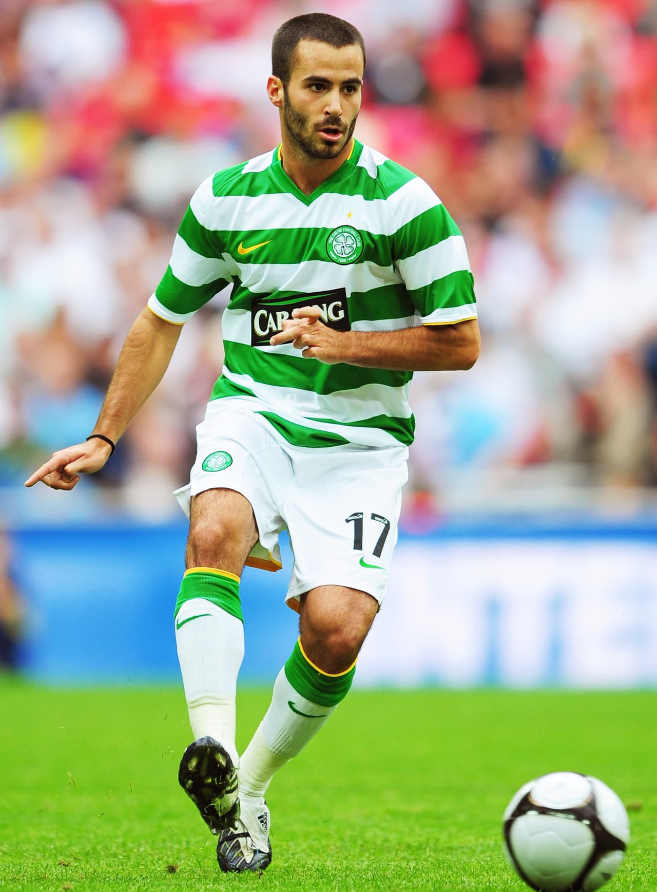 De 2008 a 2010 militó con el Celtic Glasgow en la Scottish Premiership.