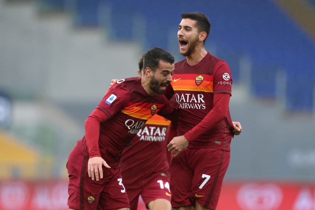 Se emapata el encuentro entre la Roma e Inter 2-2, durante la Jornada 17 de la Serie A. Lorenzo Pellegrini abrió el marcador a favor de los Giallorossi, pero los goles de Skriniar y Hakimi pusieron arriba a los 'Nerazurri', fue al minuto 86 cuando Gianluca Mancini igualó el marcador.