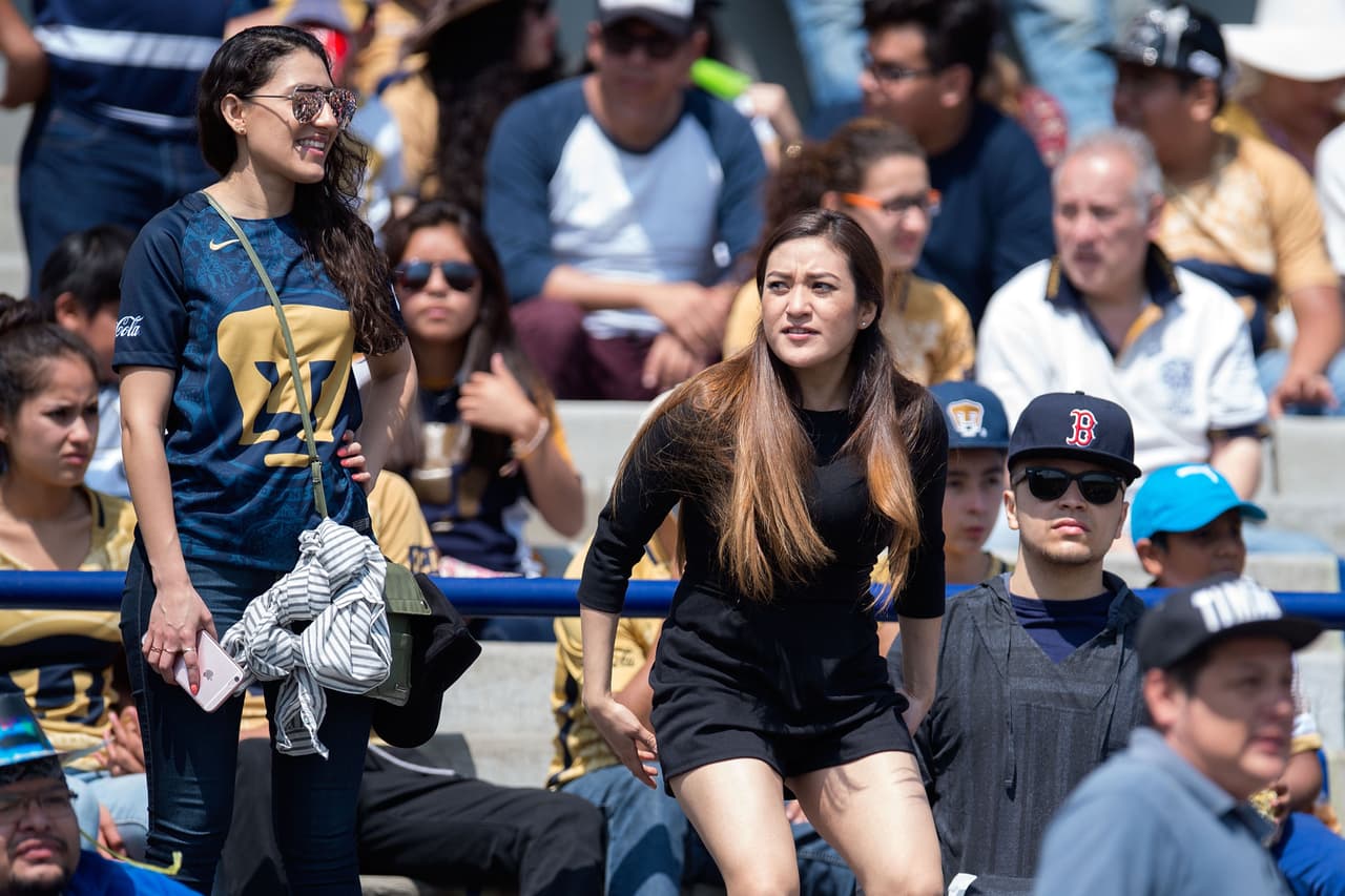 Como siempre que el Estadio de Ciudad Universitaria abre sus puertas, los aficionados a los Pumas se dieron cita para abarrotar el inmueble.