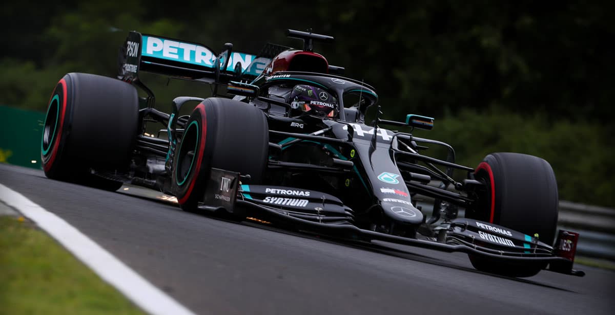 Hamilton logró la 'pole' y'Checo' Pérez saldrá 4° en Hungría