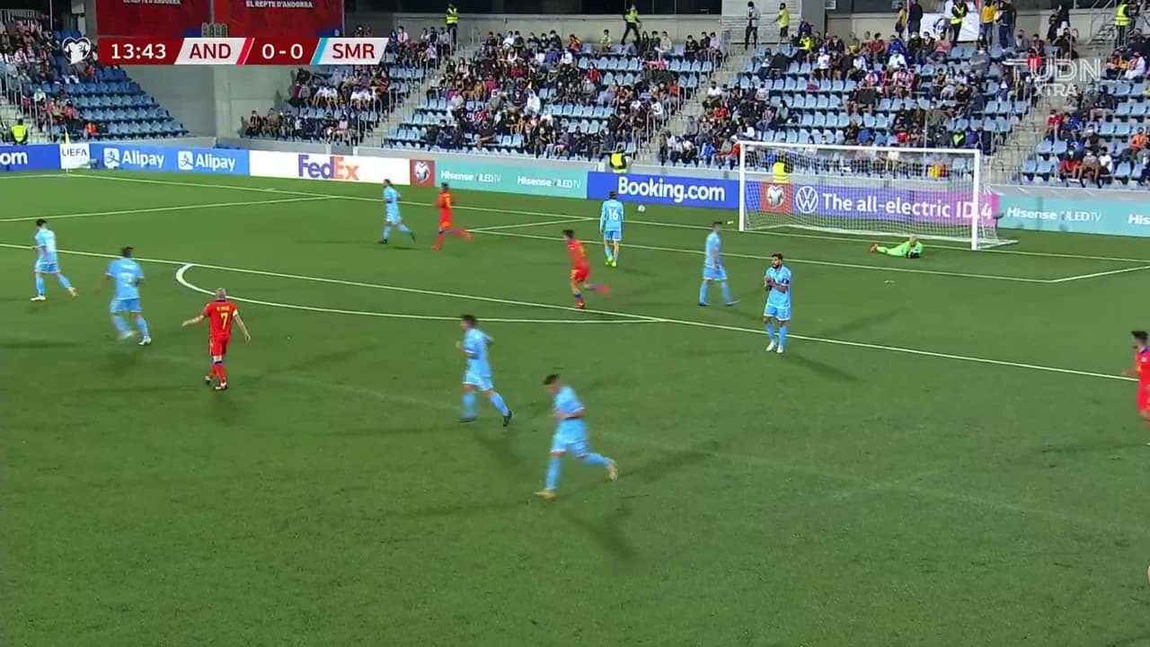 ¡TIRO ATAJADO! disparo por Marc Pujol.