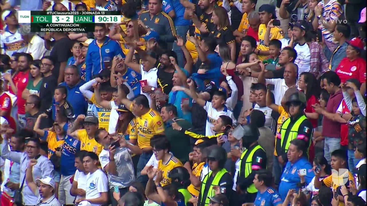 ¡TIRO ATAJADO! disparo por Sebastián Saucedo.