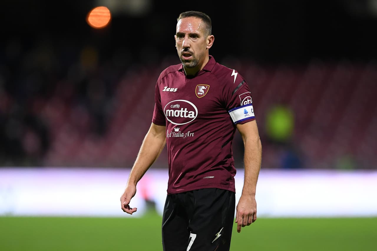 La Salernitana, de Franck Ribéry, podría ser expulsada de la Serie A