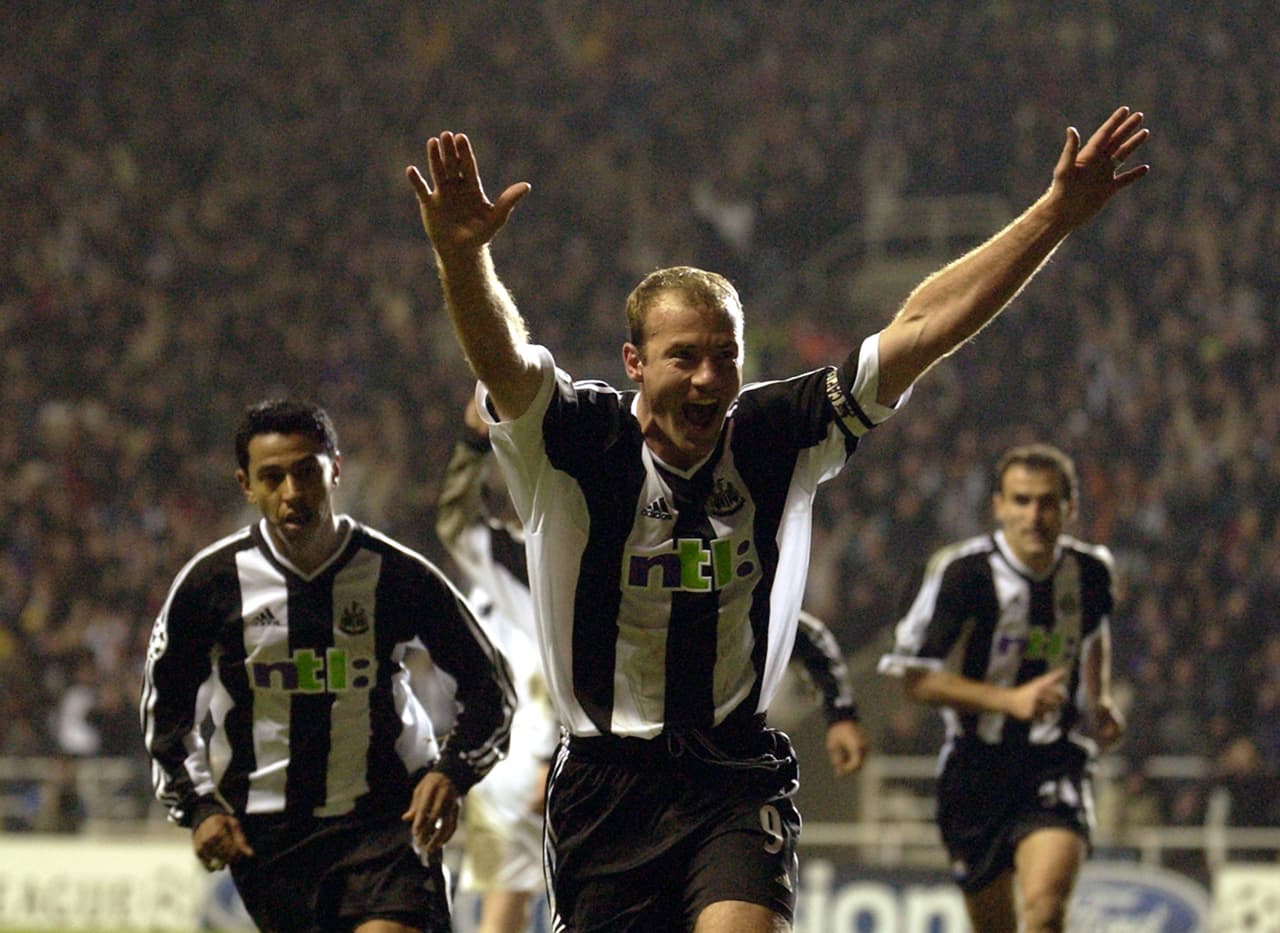 NEWCASTLE - OCTOBER 29: Alan Shearer of Newcastle celebrates after scoring a goal from the penalty spot during the UEFA Champions League First Phase Group E match between Newcastle United and Dynamo Kiev played at the St James Park in Newcastle, England. Newcastle won the match 2-1. (Photo by Ross Kinnaird/Getty Images)
