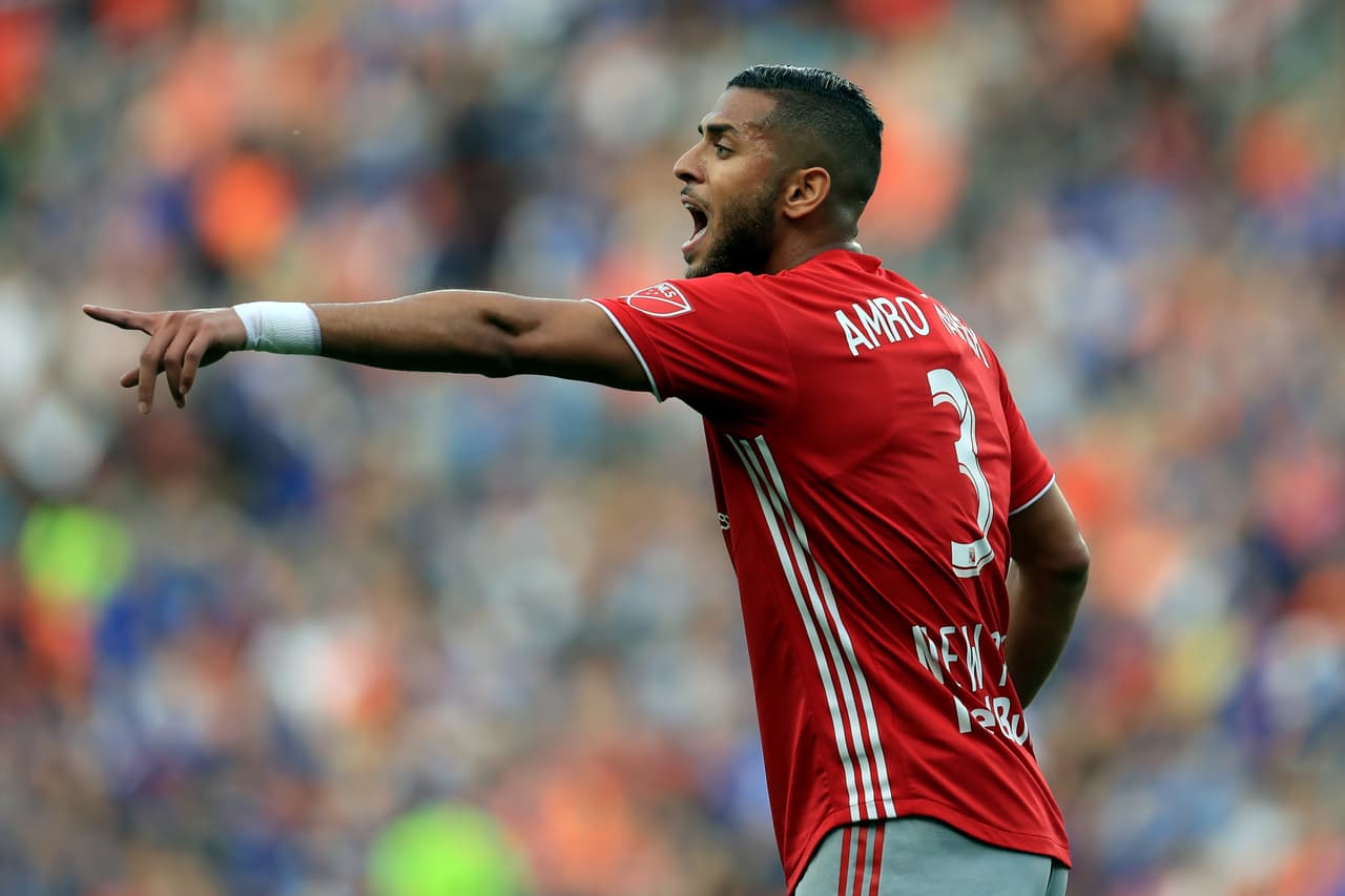 Un teórico suplente que a fuerza de buenas actuaciones se está ganando un lugar en el equipo titular. Ese es el caso de Amro Tarek, de grandes desempeños en los más recientes partidos de New York Red Bulls.