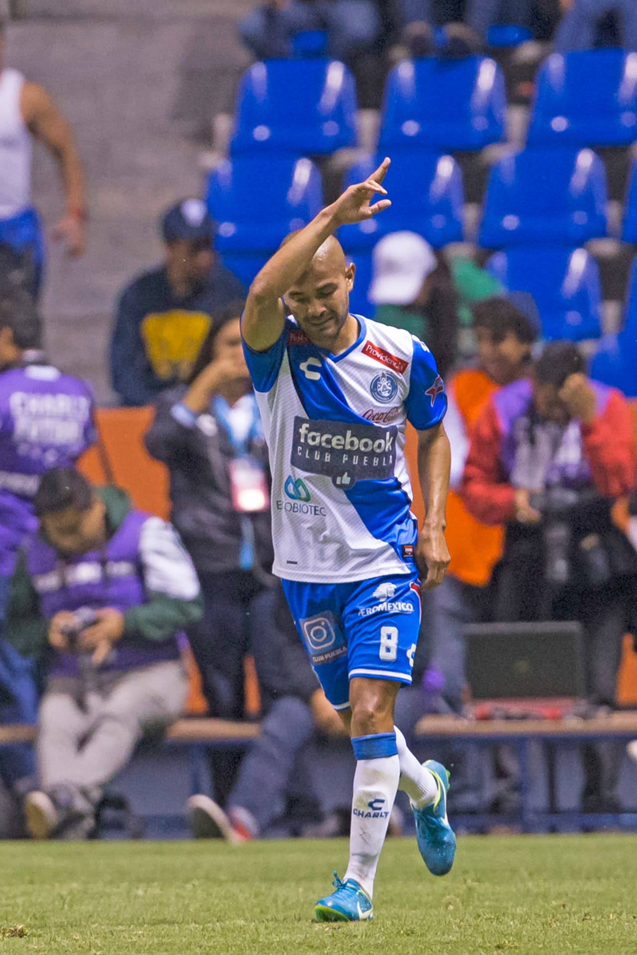 Francisco Acuña cerró la cuenta al minuto 69 tras escaparse sólo y plantarse ante el arquero rival.