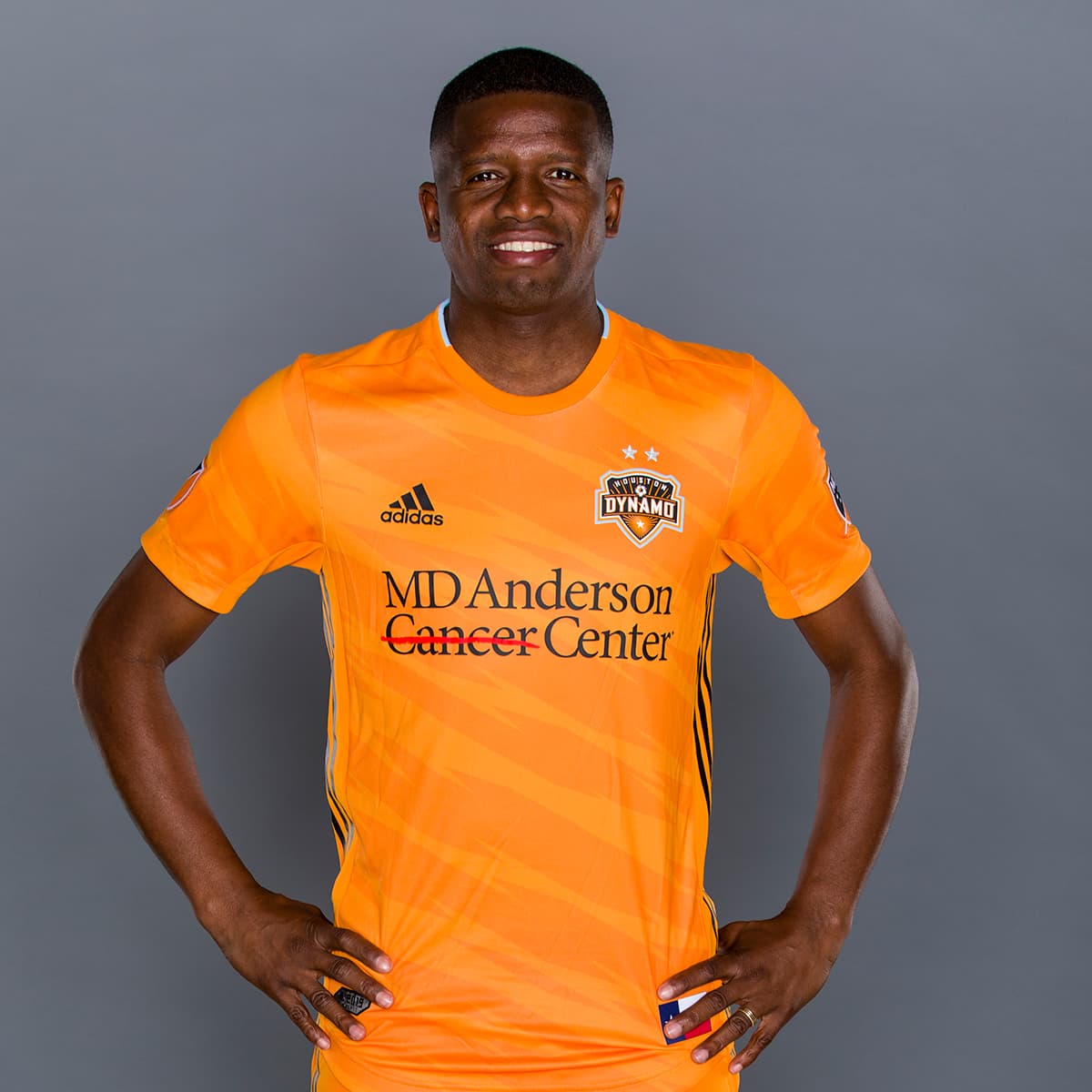 El hondureño solo ha vestido hasta ahora la camiseta naranja del Dynamo desde su arribo en 2012.