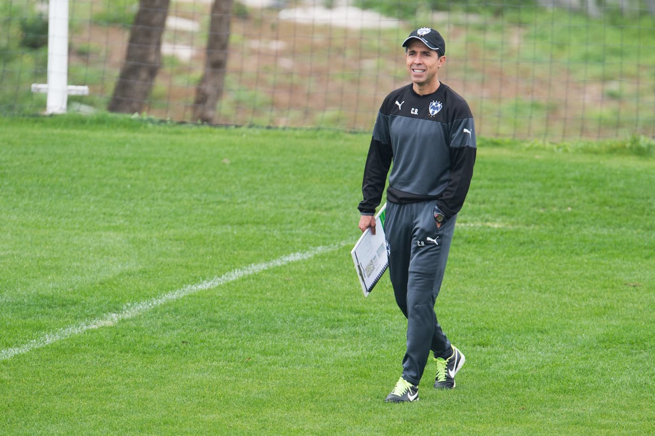 Volantes: Fue DT de Monterrey entre 2014 y 2015. Se retiró como futbolista en 'La Máquina' en 2002.