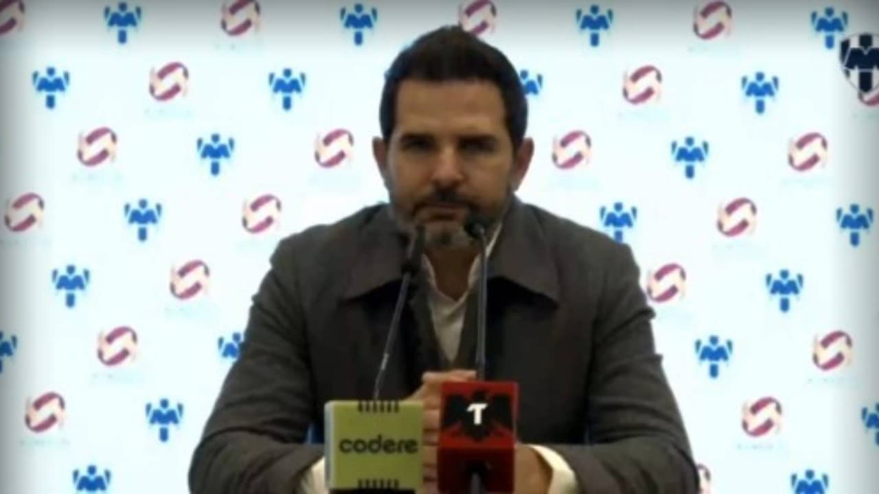 Duilio Davino sobre Javier Aguirre: “Permanece en su puesto”