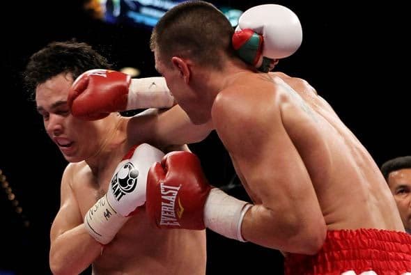 Rowland conectó más golpes que Julio César Chávez jr. pero sus impactos no tuvieron mucha potencia.