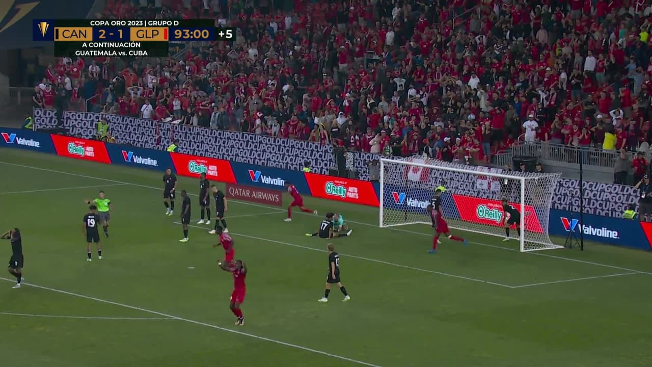 ¡AUTOGOL! de Jacen Russell-Rowe para Guadalupe.