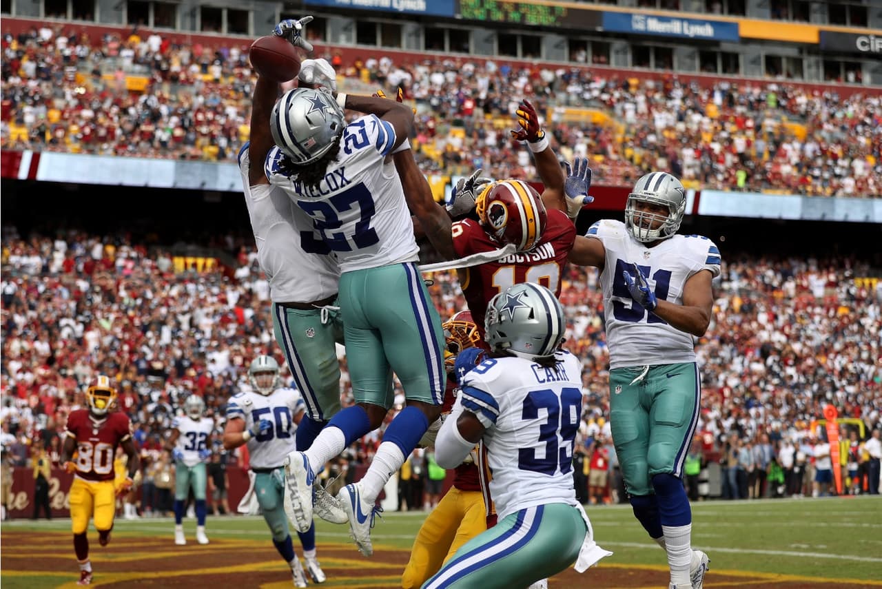 Cousins lanzó un "Ave María" para ver si los Redskins sacaban el partido de manera milagrosa, pero ante cuatro defensivos nada pudo hacer el receptor.