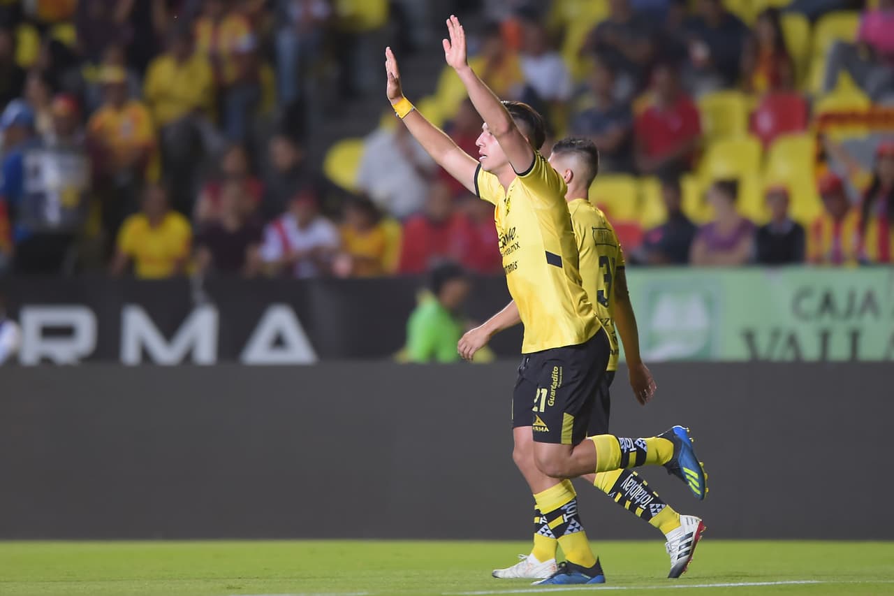 Sin embargo, al minuto 45, antes de terminar el primer tiempo, el paraguayo Sebastián Ferreira le dio el empate al equipo Purépecha.