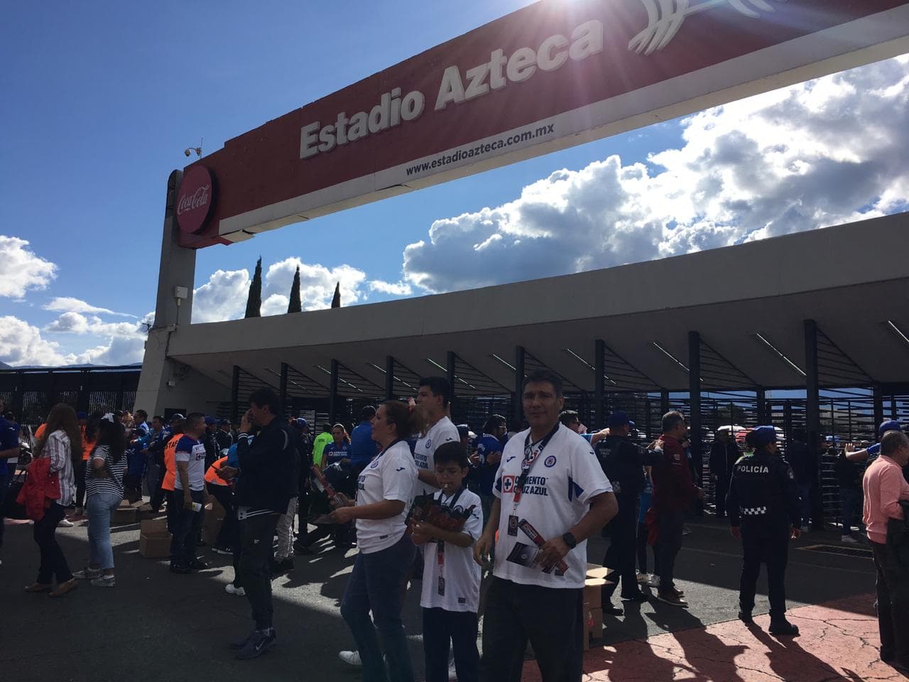 Llega la tarde en coapa y el Cruz Azul se prepara en el Azteca para jugar frente al Morelia.