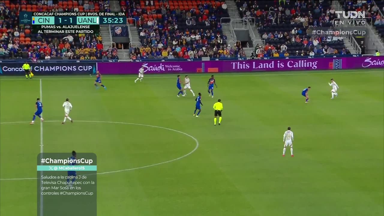 ¡TIRO ATAJADO! disparo por Kévin Denkey.