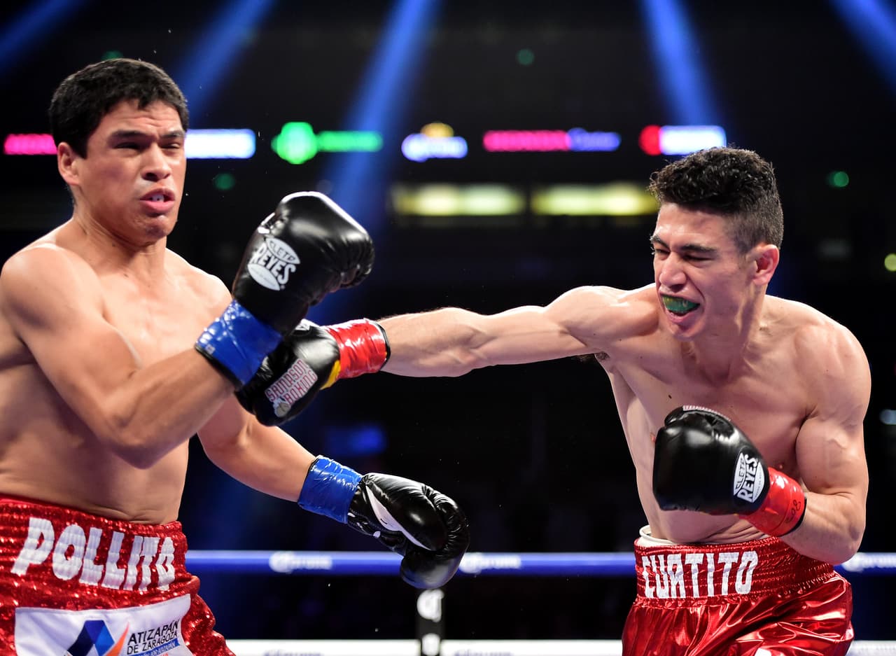 Hugo Ruiz acabó rápido con Julio Ceja