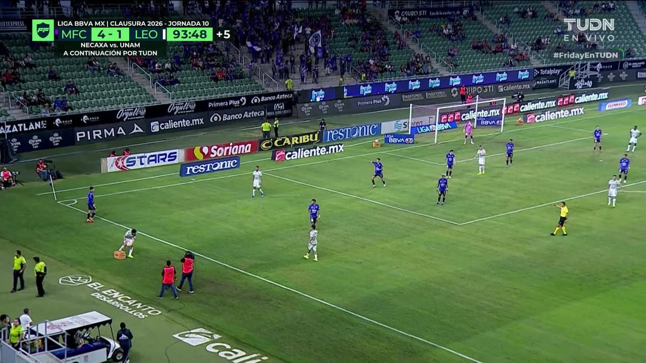 ¡GOL!  anota para León. Díber Cambindo