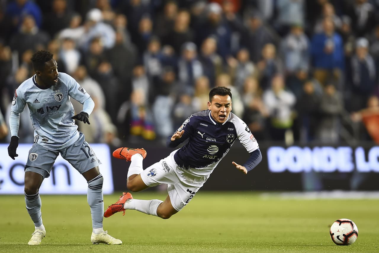 Y a los 6 minutos el nacido en Guinea-Bissau Gerso Fernandes marcaba el 1-0 generando un dejo de esperanza pero con la complicación de anotar cuatro goles más sin recibir uno solo por el amplio déficit de la Ida.