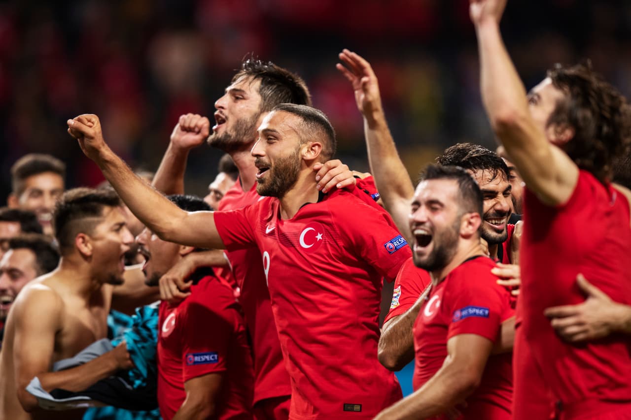 Moldovia 0-4 Turquía. Goles: Tosun (2), Türüç y Yazici.